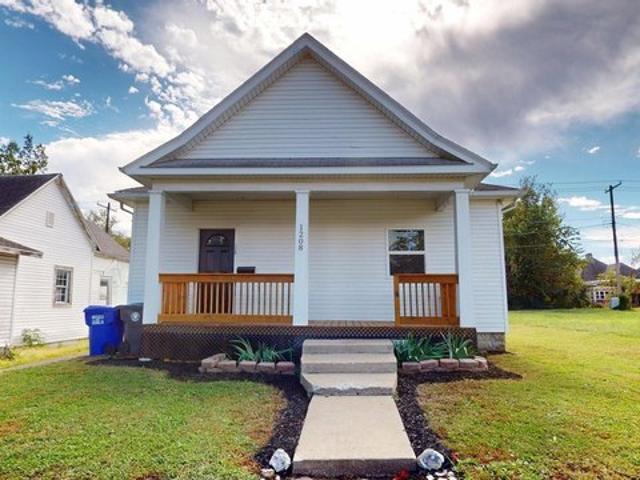 House for sale in Sedalia, Pettis County