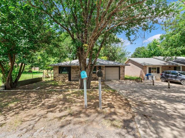 House for sale in Shawnee, Pottawatomie County