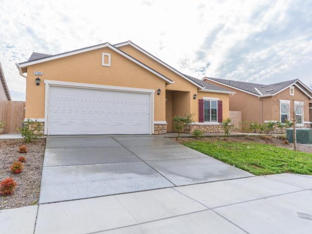 House for sale in Avenal, California