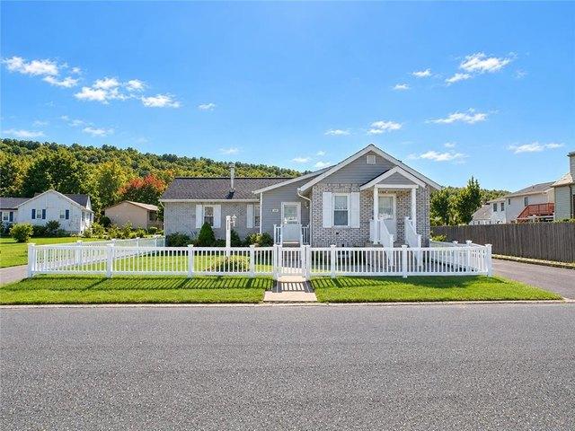 House for sale in Farmington, Allentown