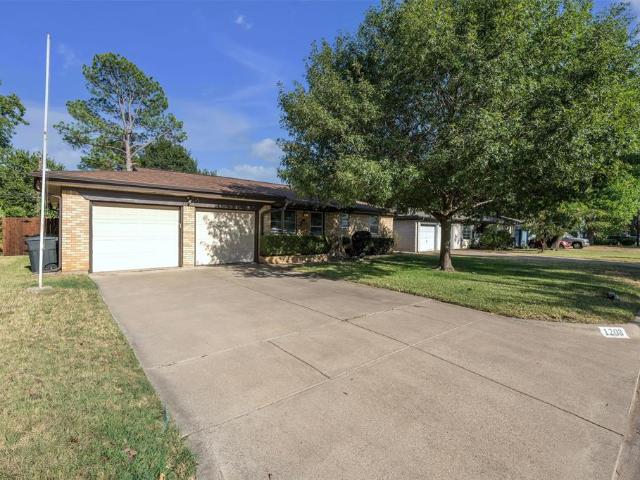 House for sale in Hurst, Texas