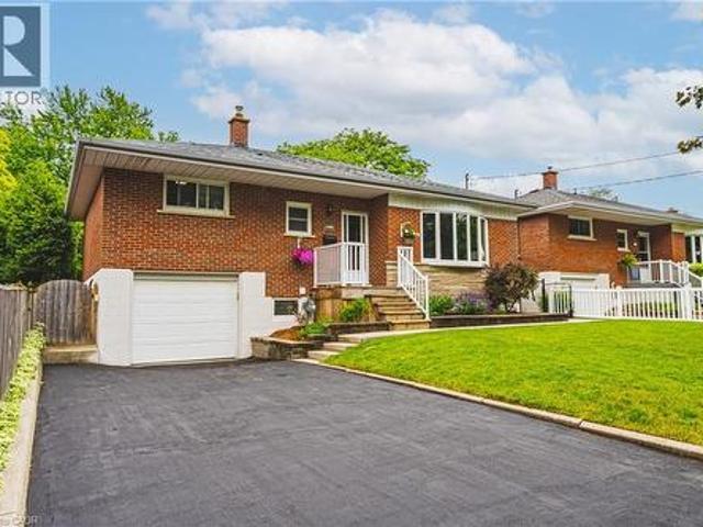 House for sale in Burlington, Ontario