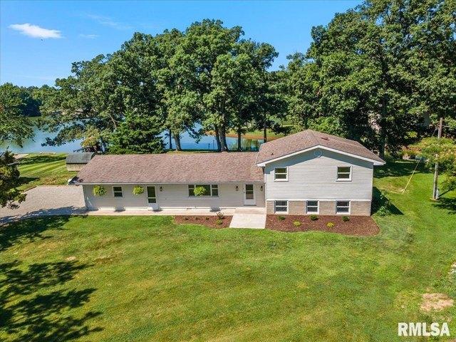 House for sale in Taylorville, Christian County