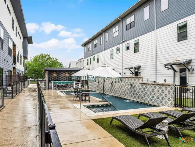 Condo for sale in New Braunfels