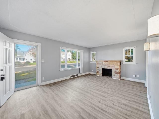 House for sale in Business District, Albion