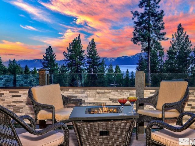 House for sale in Glenbrook