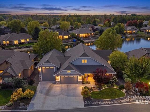 House for sale in Pinewood Lakes, Star