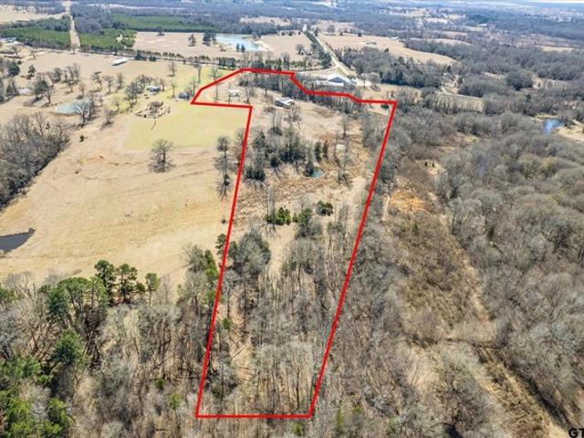 House for sale in Henderson, Texas