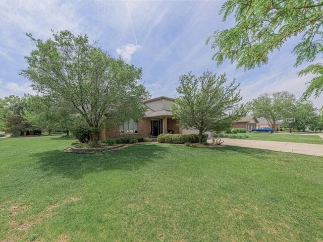 House for sale in Mokena, Illinois