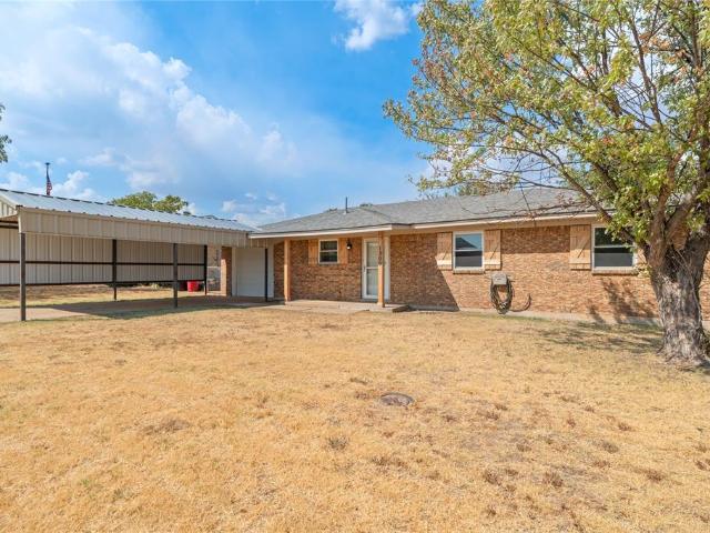 House for sale in Elgin, Comanche County
