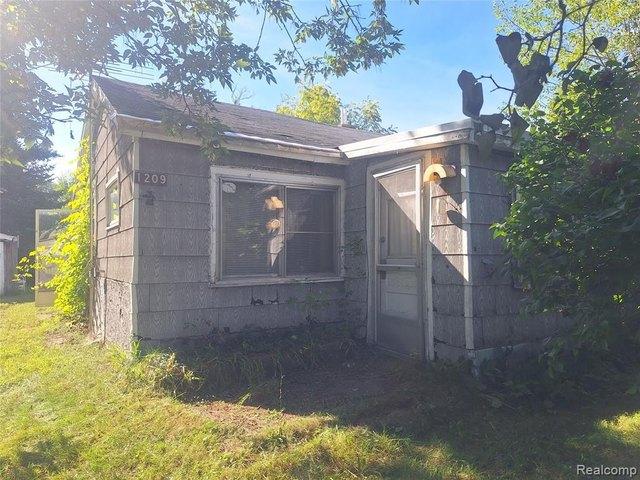 House for sale in Cadillac, Michigan