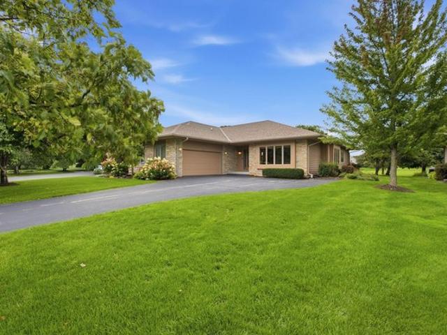 Condo for sale in Hartland, Wisconsin