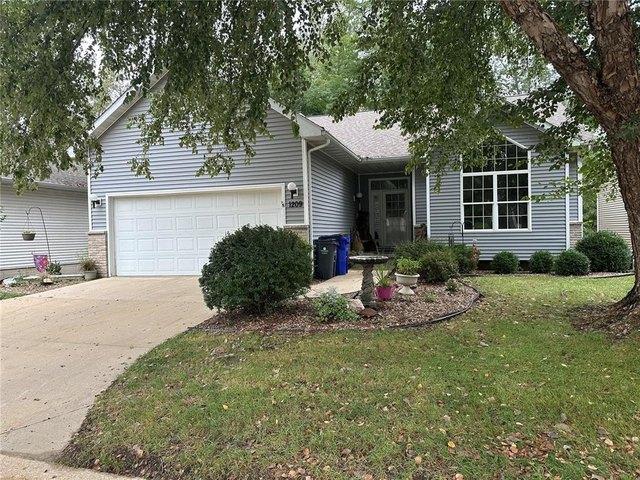 Condo for sale in Mount Vernon Park Center, Cedar Rapids