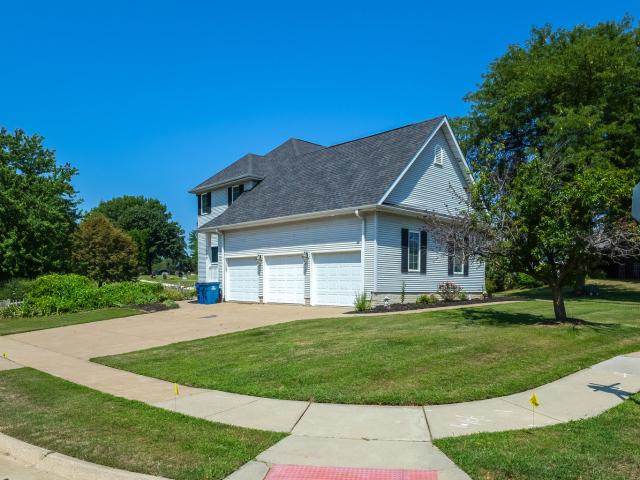 House for sale in Le Claire, Iowa
