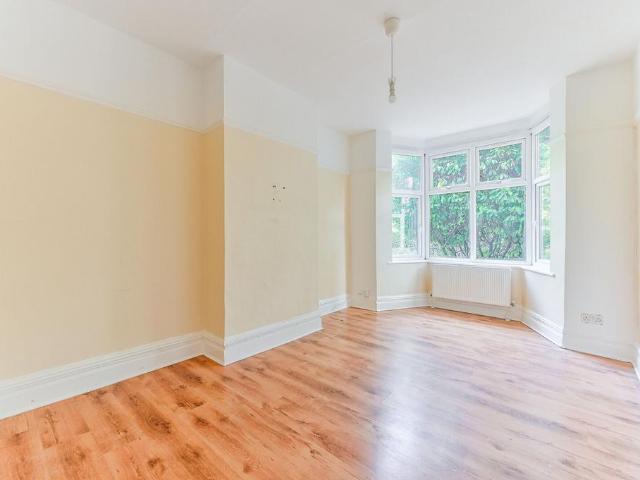 Apartment for rent in London Borough of Croydon, Greater London