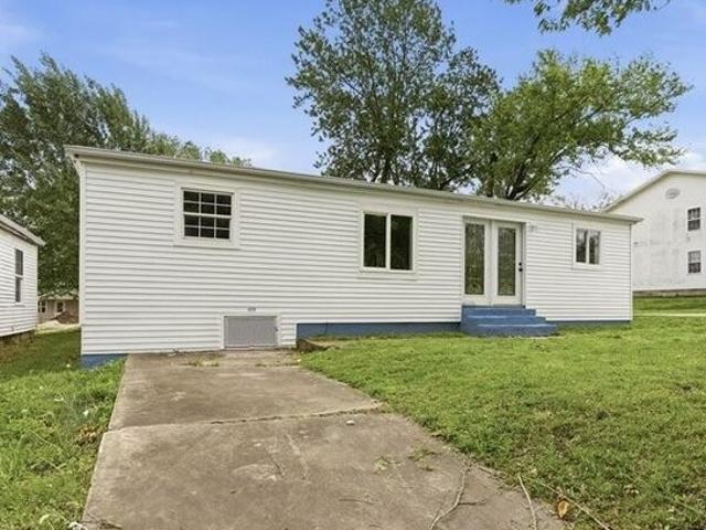 House for sale in Barry, Missouri