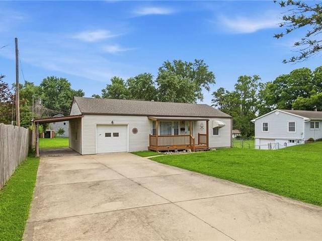 House for sale in Blue Springs, Missouri