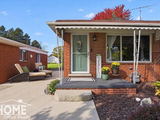 House for sale in Owosso, Shiawassee County