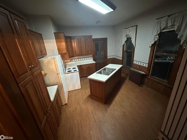 House for sale in Clarion, Iowa