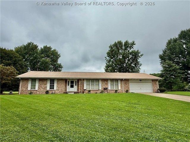 House for sale in Ravenswood, West Virginia