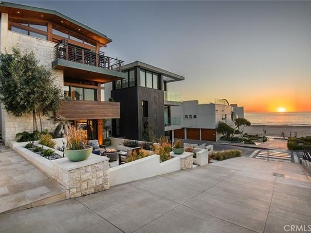 House for sale in Manhattan Beach, California