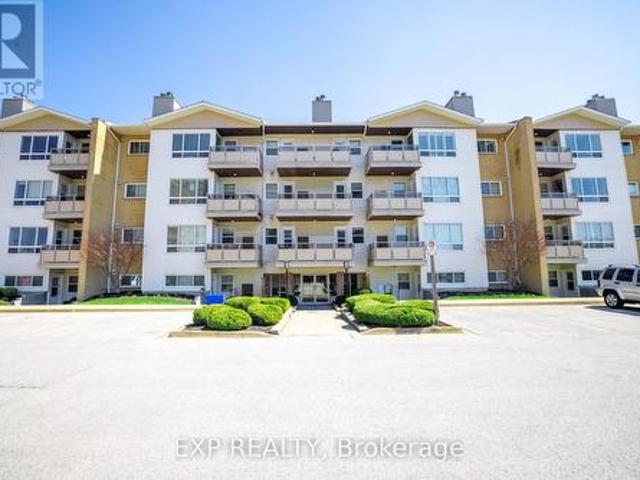 Condo for sale in Niagara, Ontario