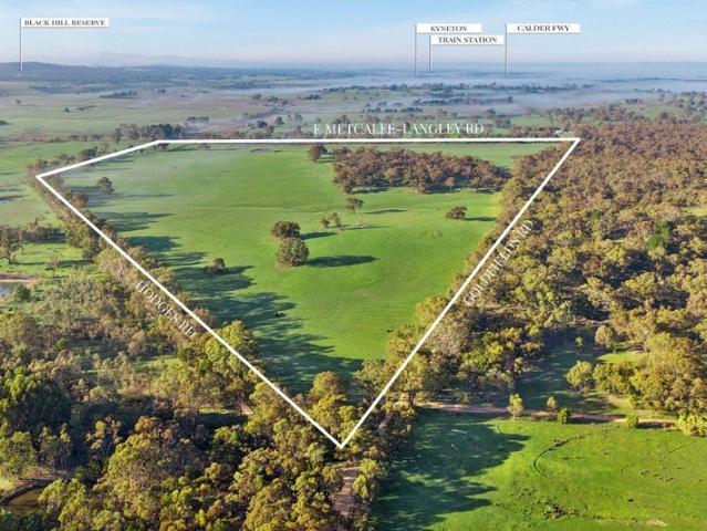 Land for sale in Barfold, Metcalfe