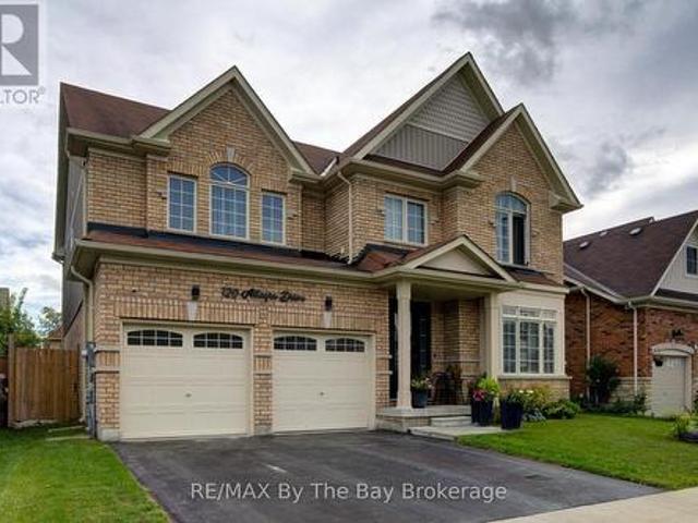 House for sale in Wasaga Beach, Ontario