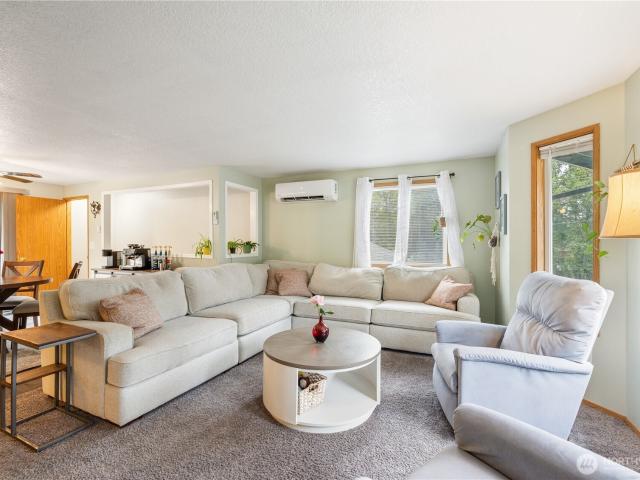 House for sale in Kelso, Washington