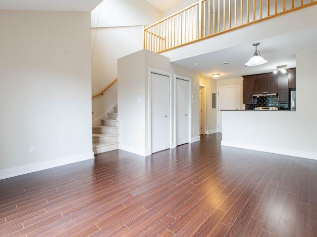 Apartment for rent in La Prairie, Montérégie