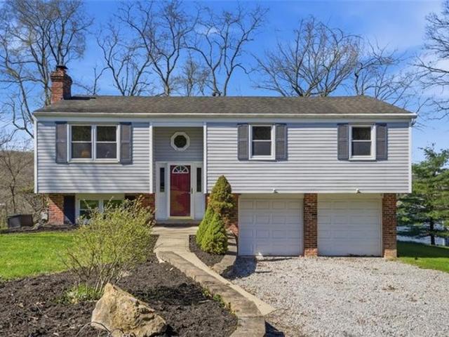 House for sale in Zelienople, Pennsylvania