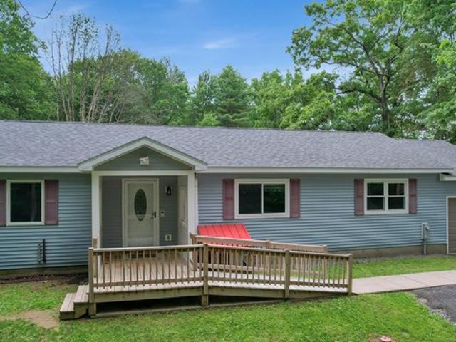 House for sale in Saratoga, New York