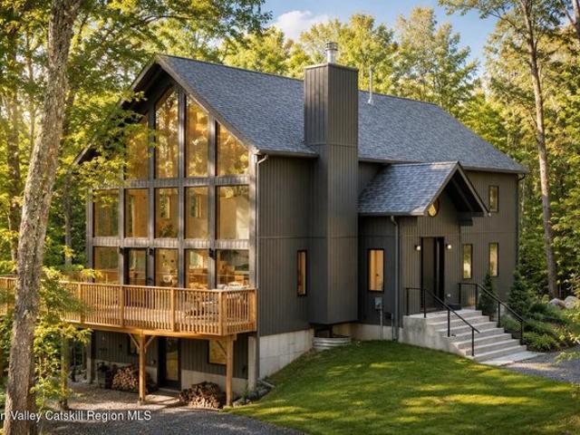 House for sale in Accord, New York