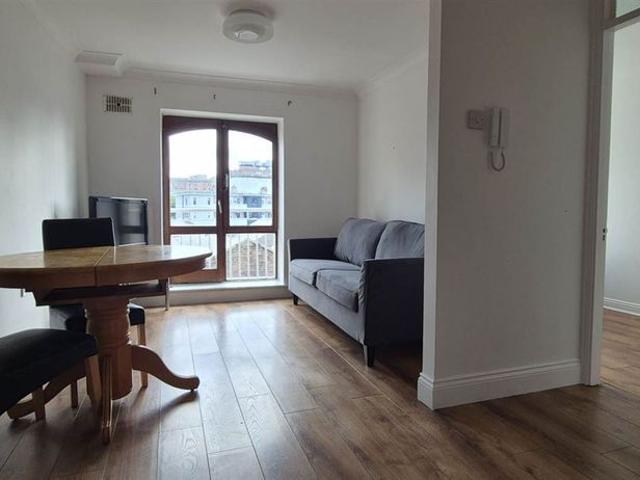 Apartment to rent in Bluebell, North Tipperary