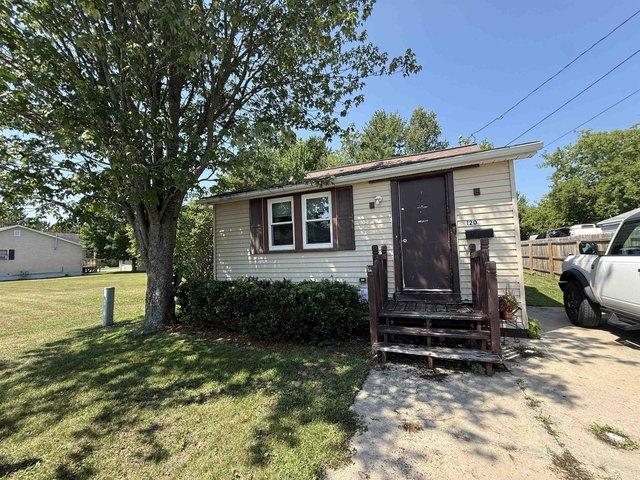 House for sale in Oconto, Wisconsin