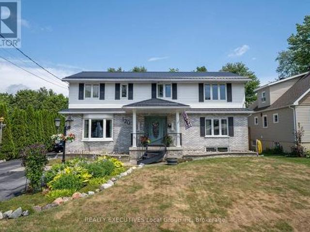 House for sale in North Bay, Ontario