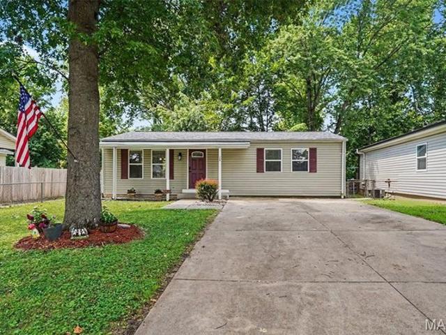 House for sale in Pacific, Missouri