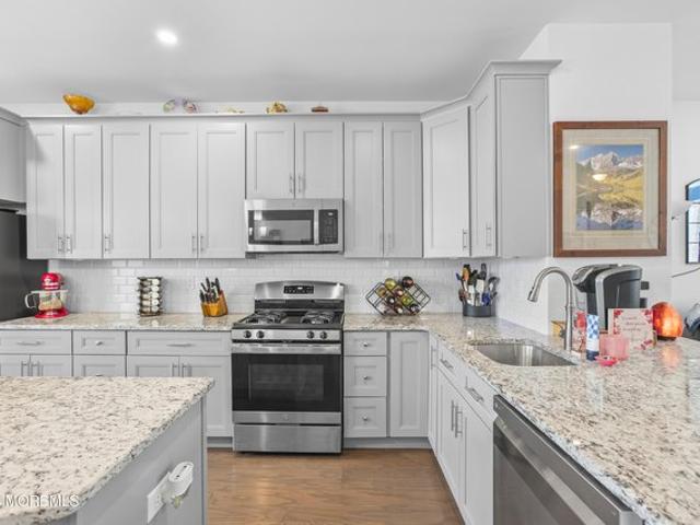 Townhouse for sale in Brick, New Jersey