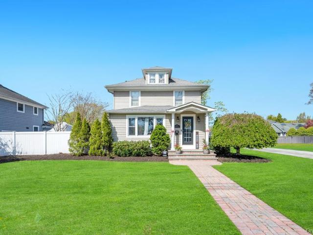 Property for sale in Bohemia, New York