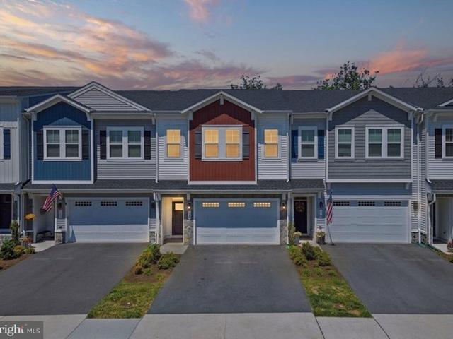 Townhouse for sale in Virginia