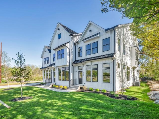 Condo for sale in Chardon, Ohio