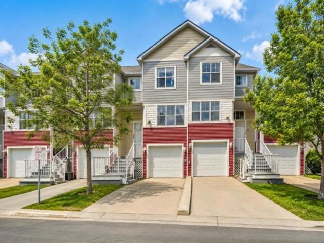 Townhouse for sale in Northwest, Alberta