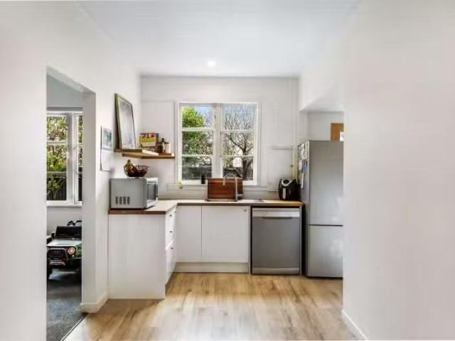 House for sale in Fairdown, West Coast