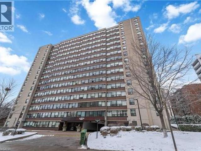 Condo for sale in Ancaster, Ontario