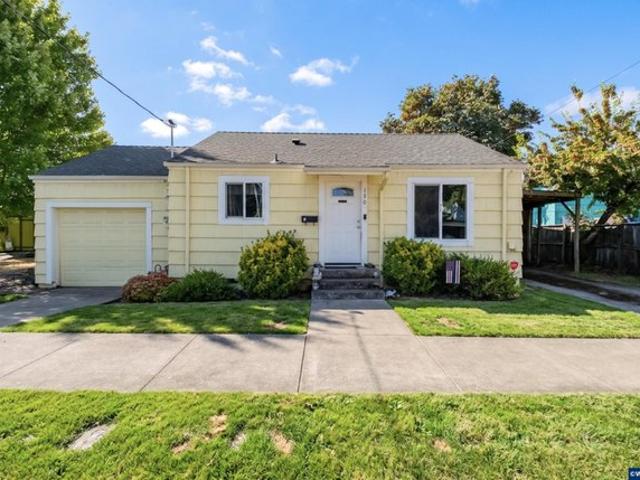 House for sale in Oregonia