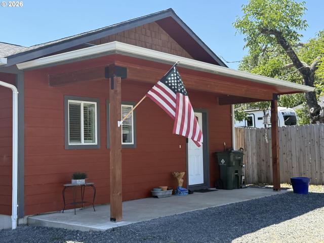House for sale in Oregonia