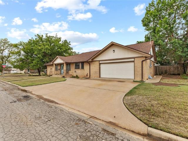 House for sale in Fairview, Major County