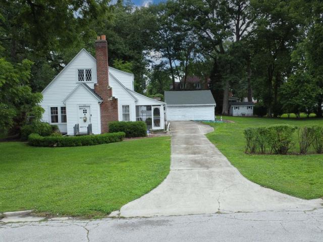 House for sale in Watseka, Illinois