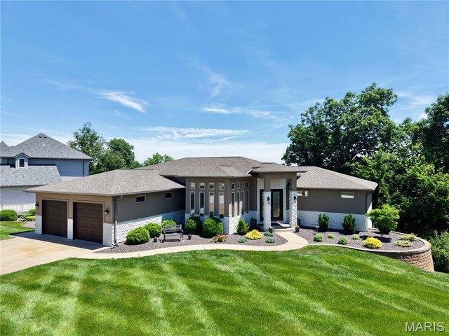 House for sale in Hannibal, Missouri