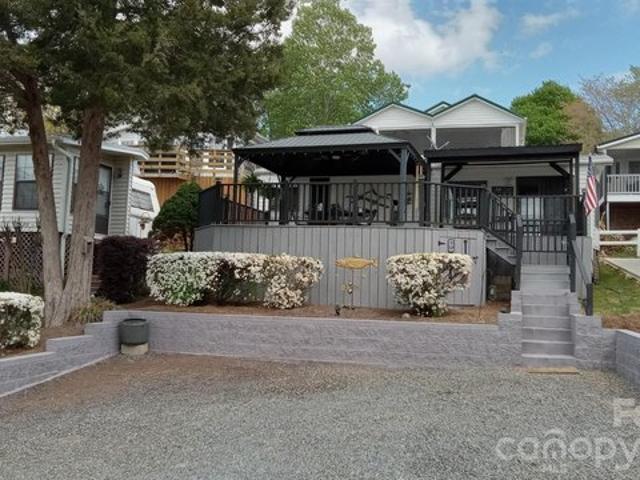 House for sale in New London, North Carolina
